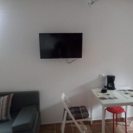 Marinja Studio Apartment Zuljana Ngoại thất bức ảnh