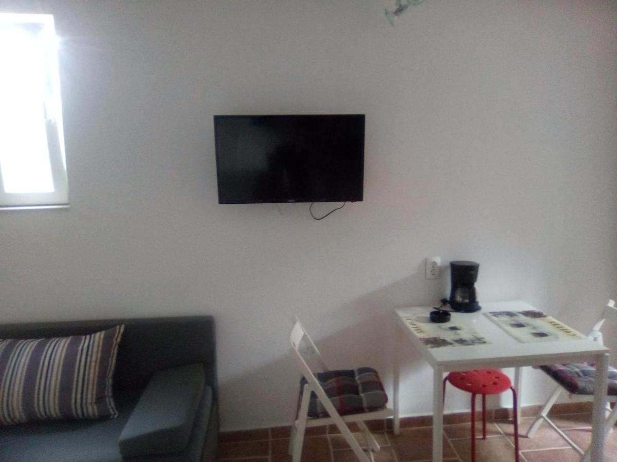 Marinja Studio Apartment Zuljana Ngoại thất bức ảnh