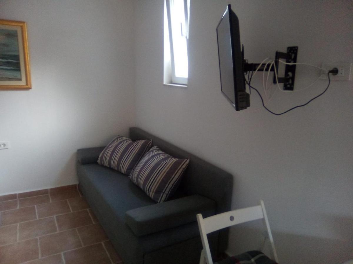 Marinja Studio Apartment Zuljana Ngoại thất bức ảnh