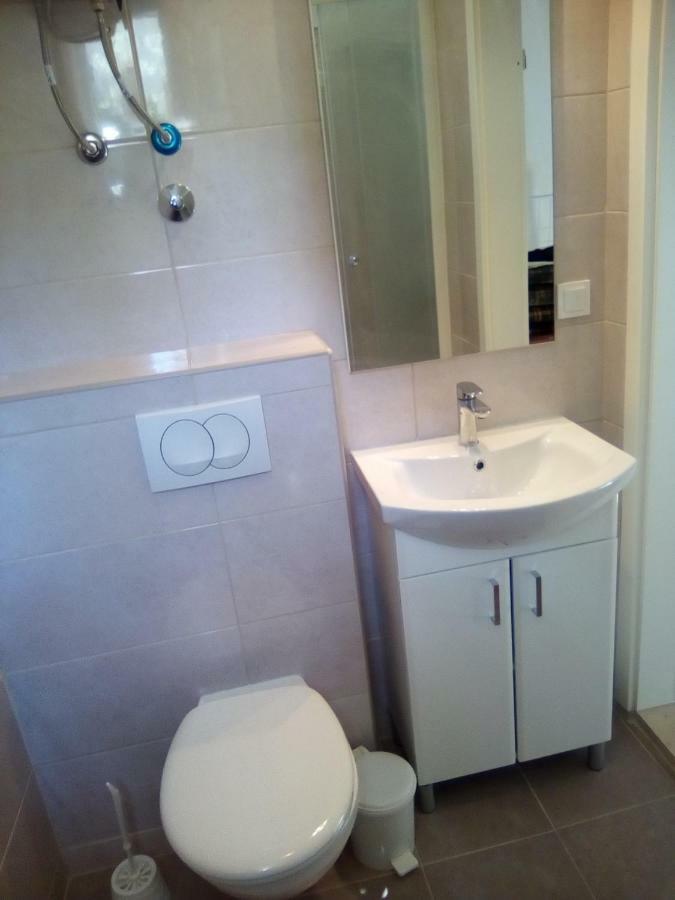 Marinja Studio Apartment Zuljana Ngoại thất bức ảnh